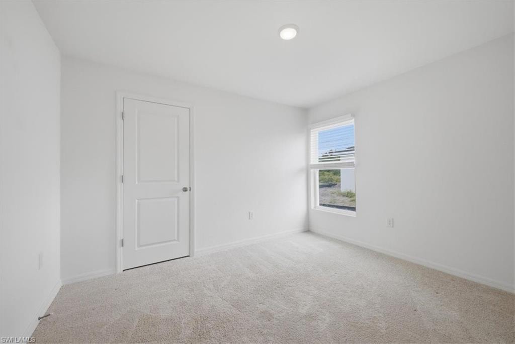 1144 Ebert ST E photo 21