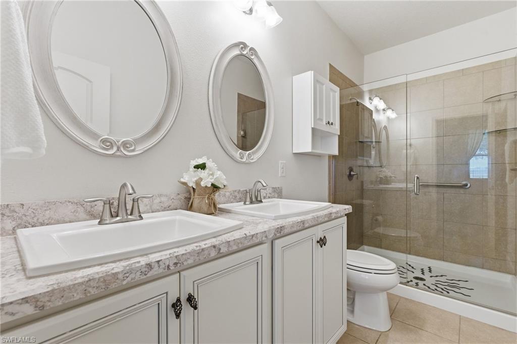 8834 Tuscany Isles DR photo 20