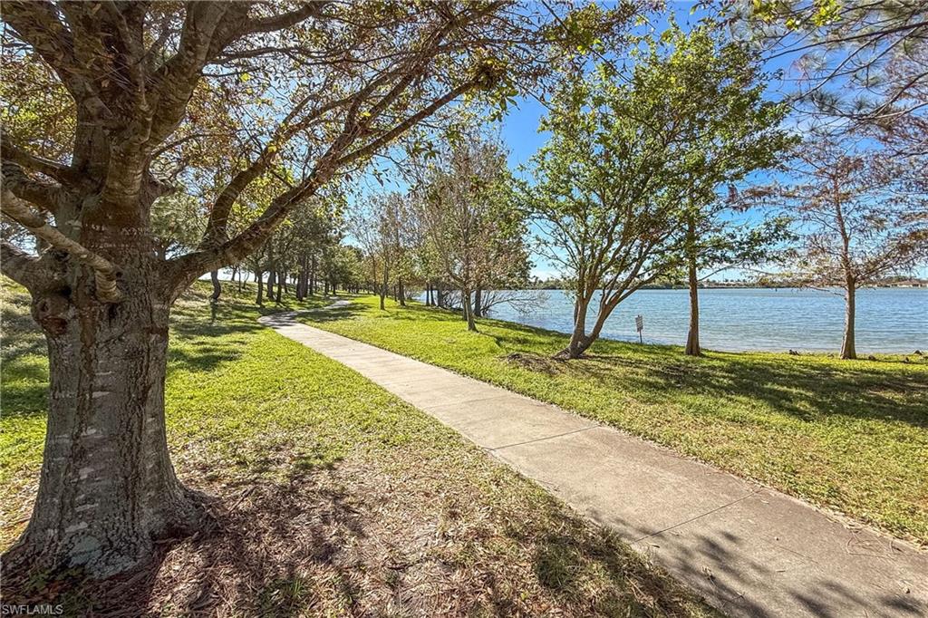 8834 Tuscany Isles DR photo 35