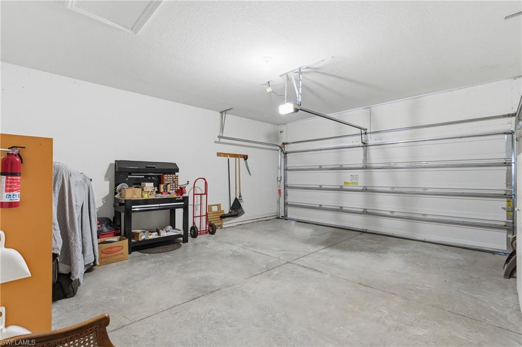 8834 Tuscany Isles DR photo 25