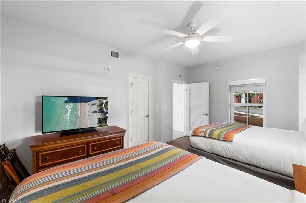 190 Estero BLVD 202 photo 13