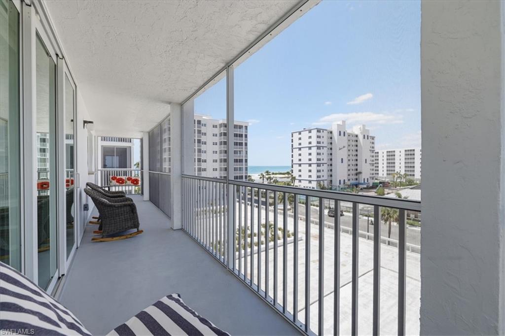 Wrap around balcony