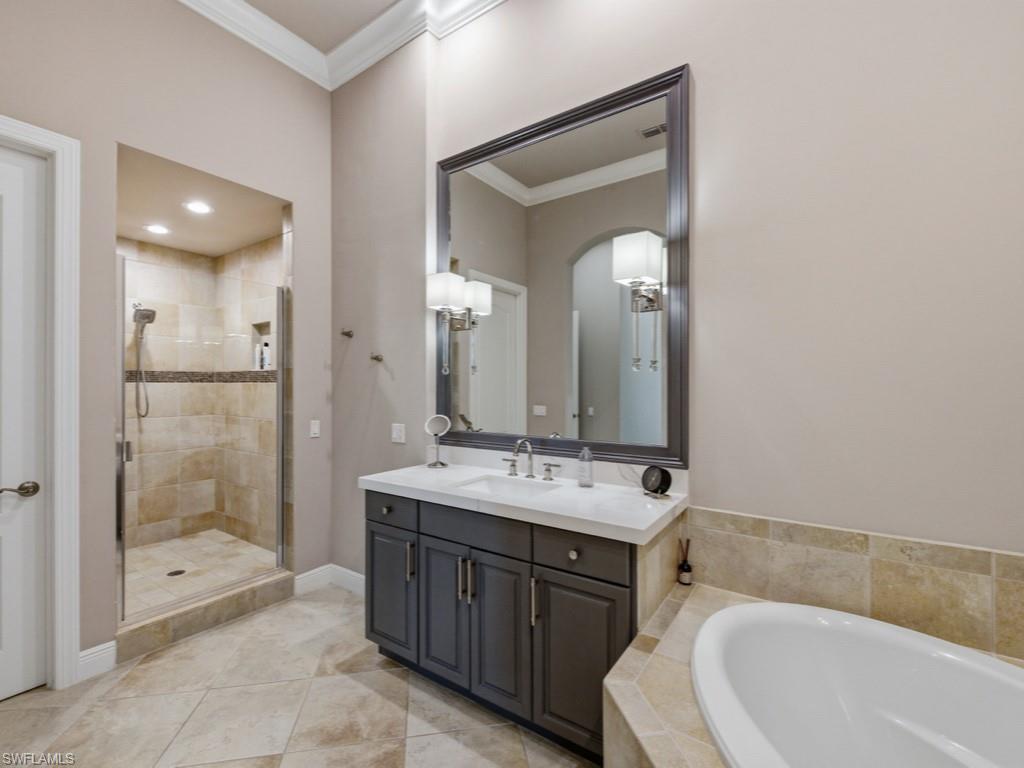 28511 Calabria CT 202 photo 16