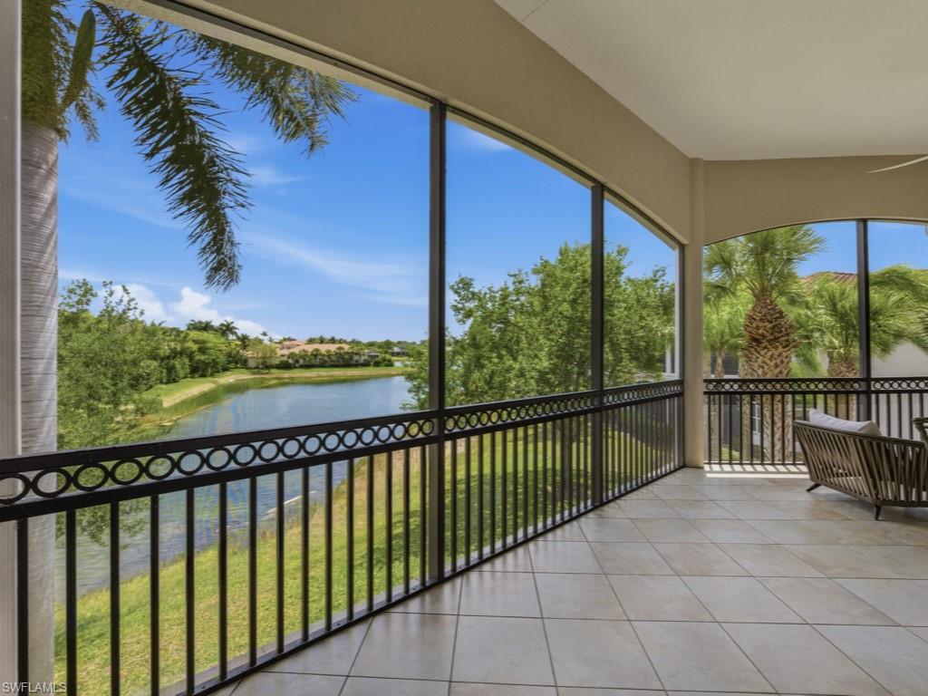 28511 Calabria CT 202 photo 24