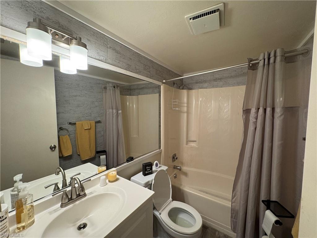 25398 Golf Lake CIR 205 photo 16