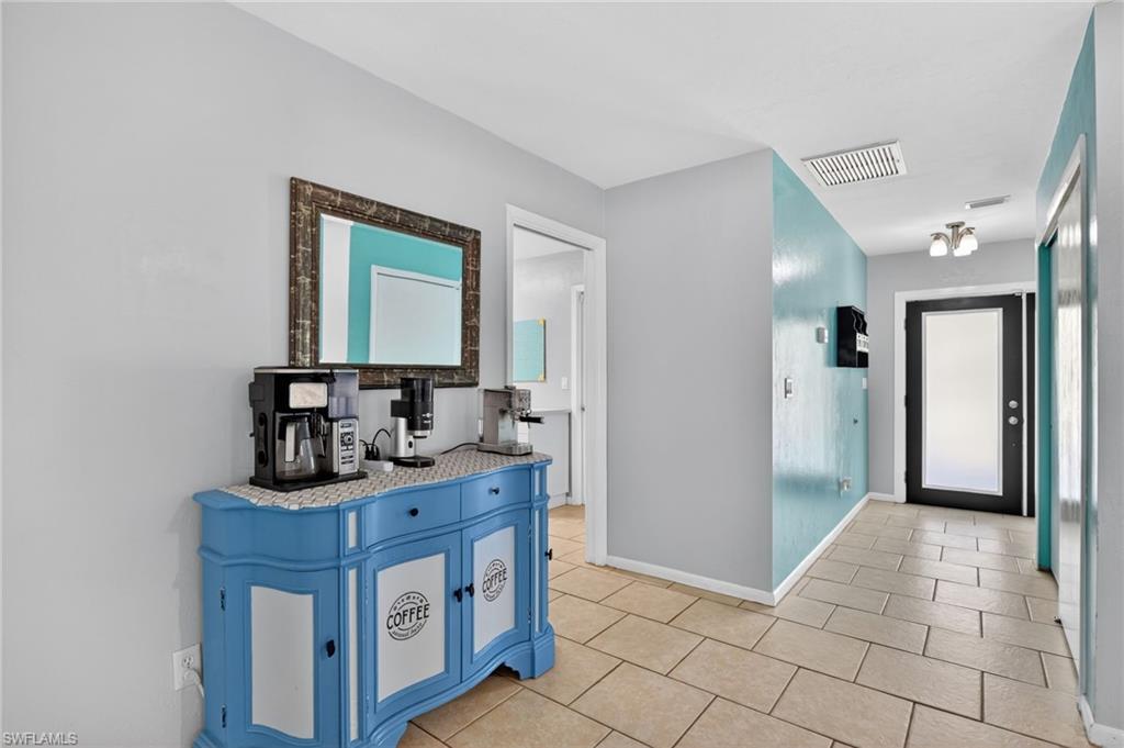 1305 SE 37th TER