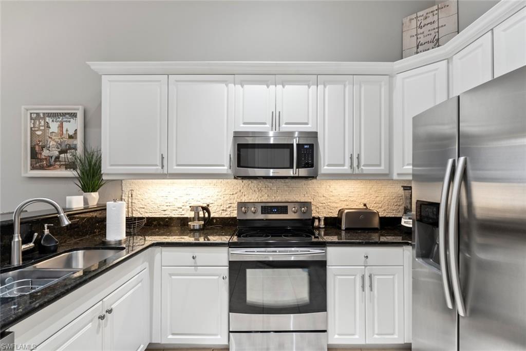 6051 Shallows WAY photo 17