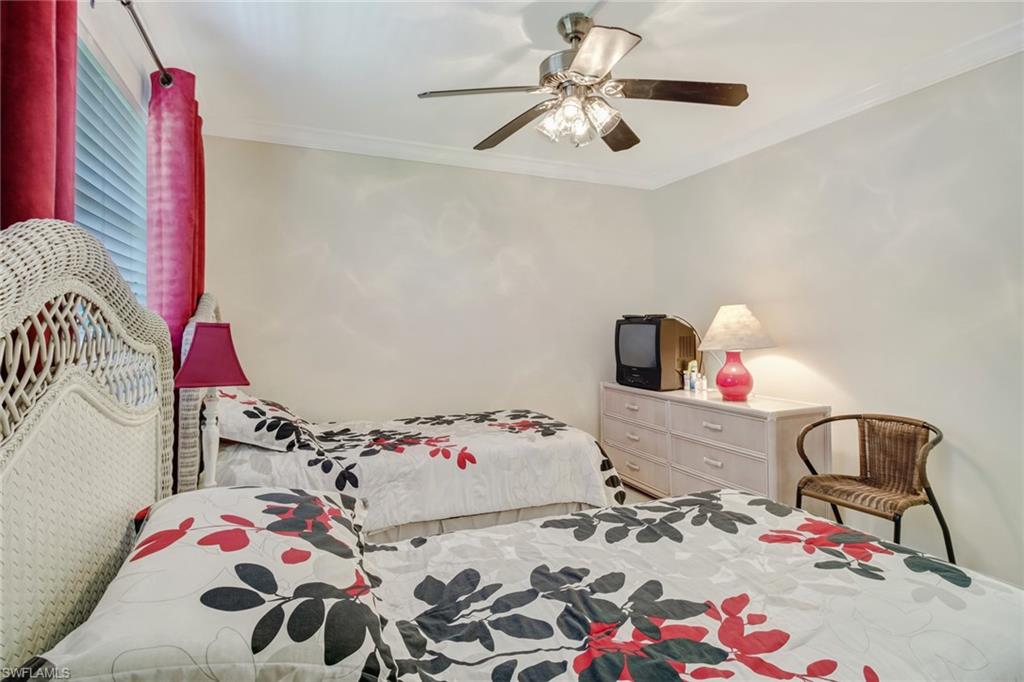 Guest bedroom