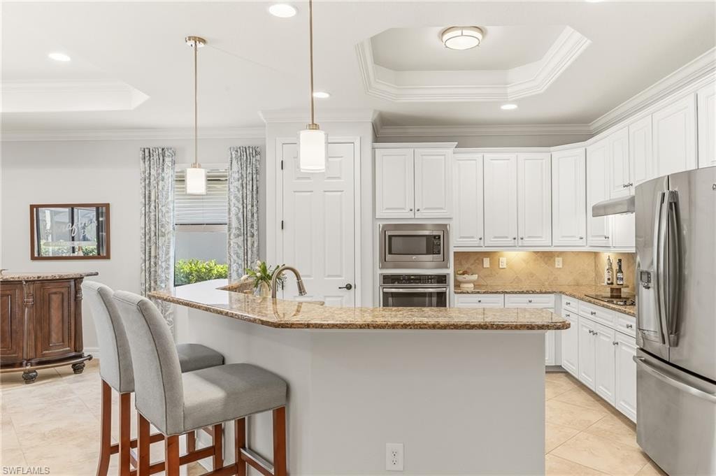 Wrap-a-round island, new pendant lighting
