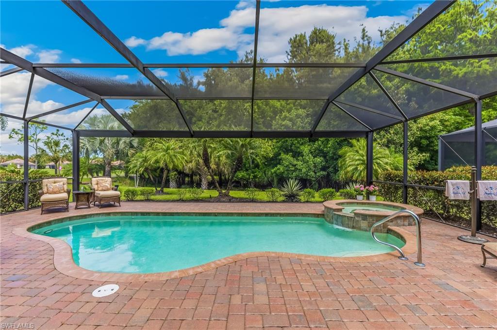 Large pool deck