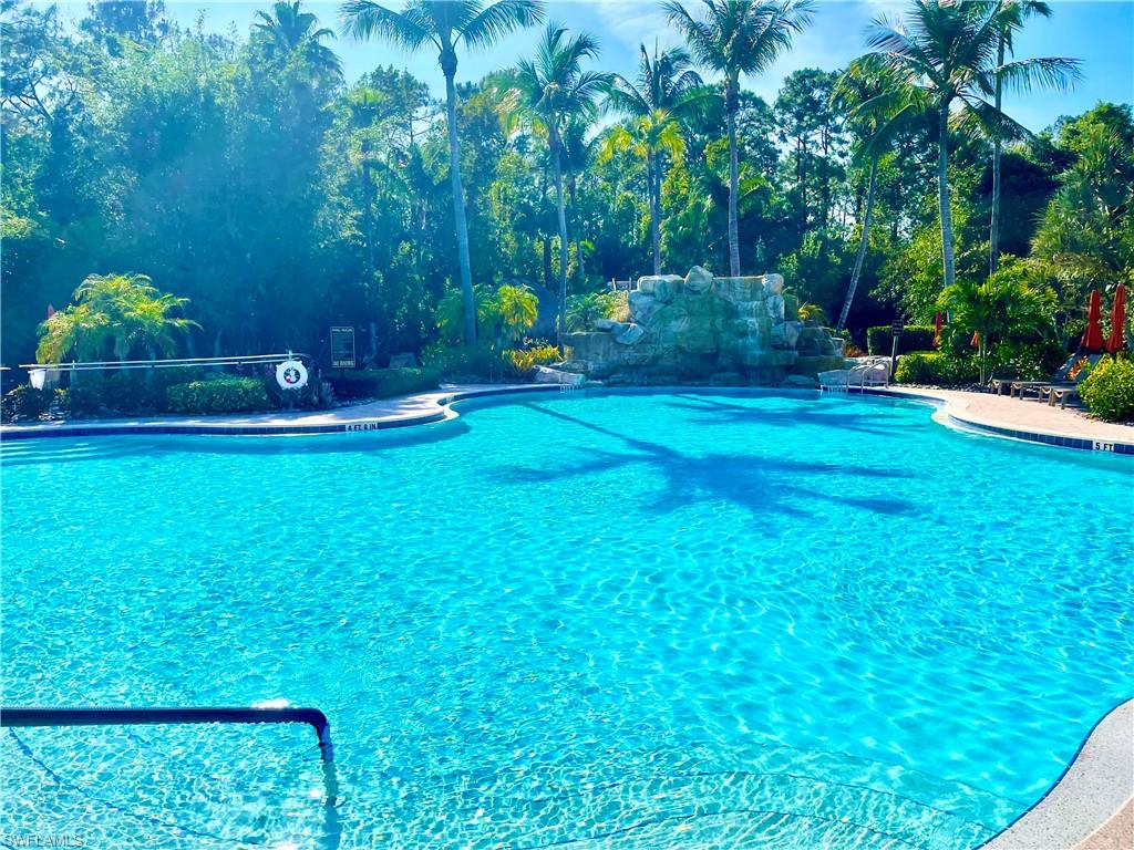 Ole Resort Pool middle