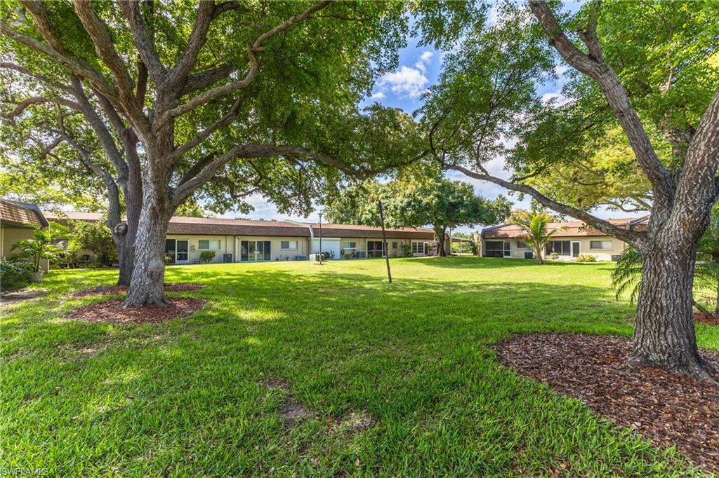 6300 Pointe BLVD 473 photo 22
