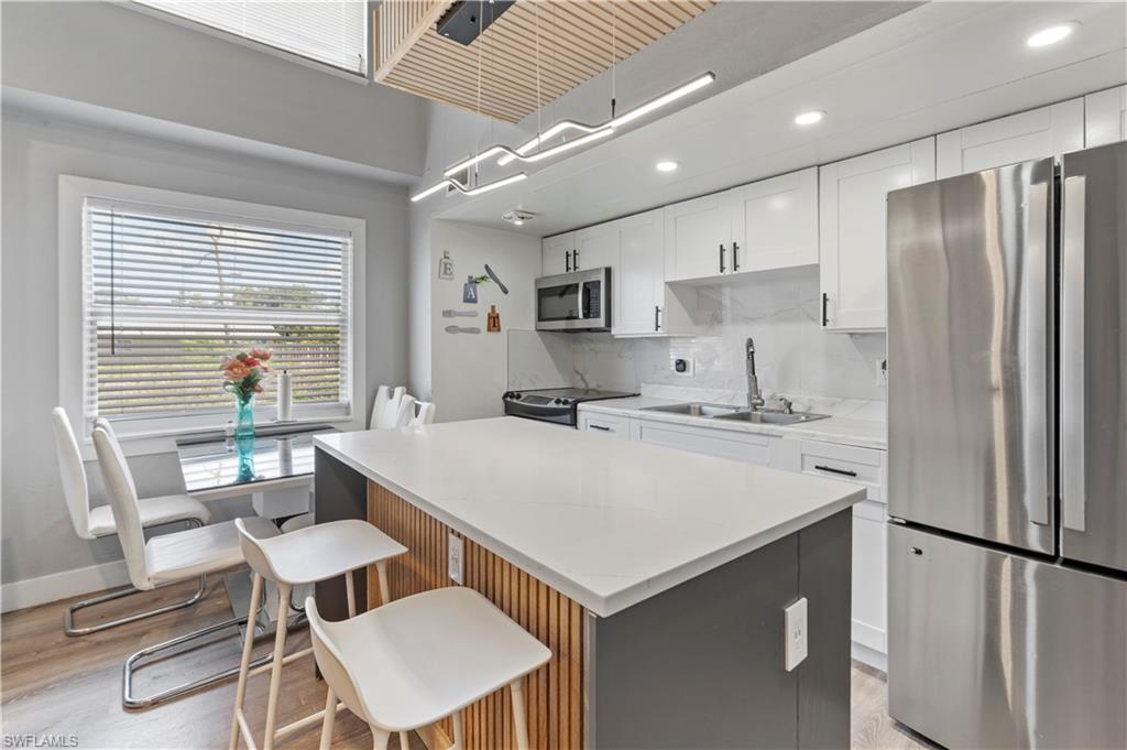5529/5531 10Th AVE