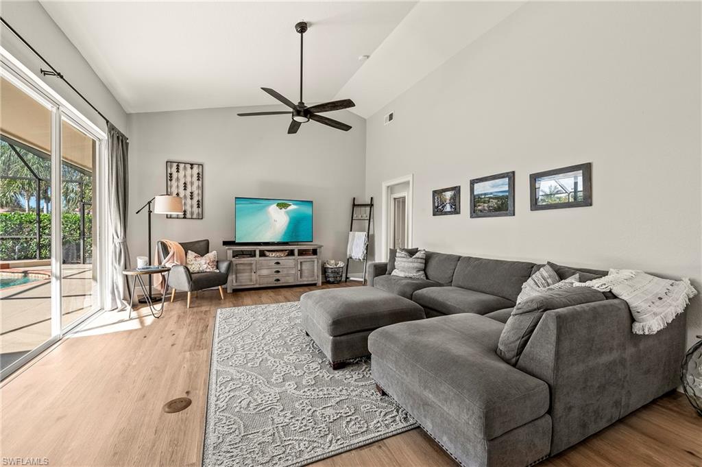 1015 Tivoli LN photo 12