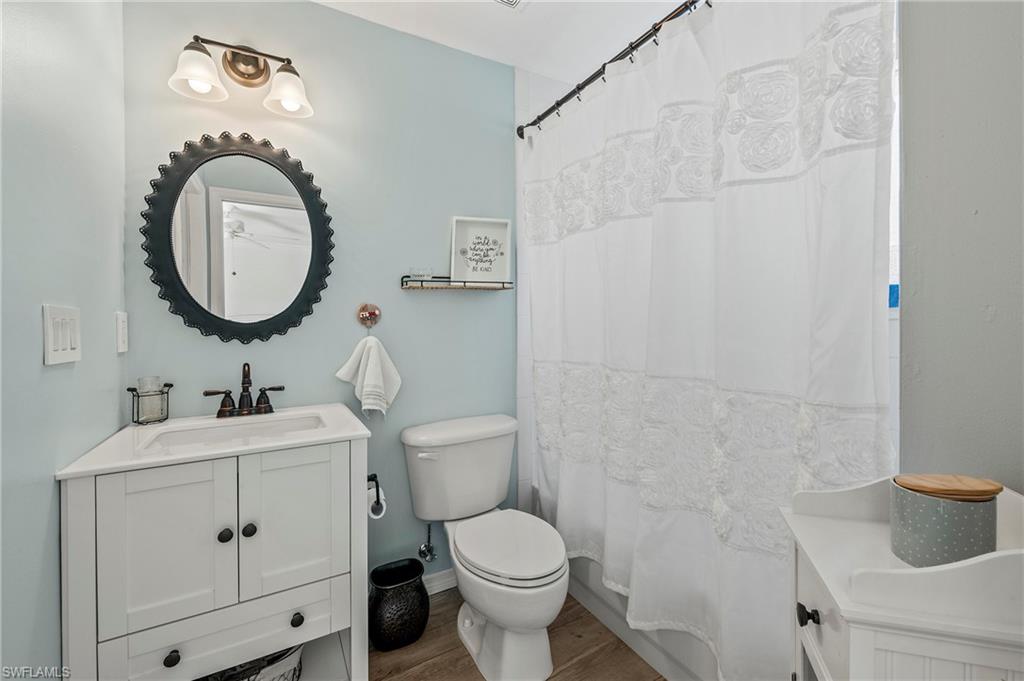 1015 Tivoli LN photo 21