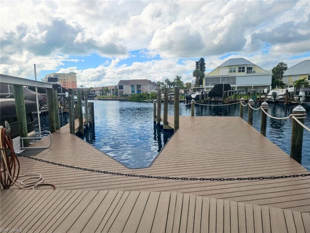 Dock #60 4351 Bay Beach LN