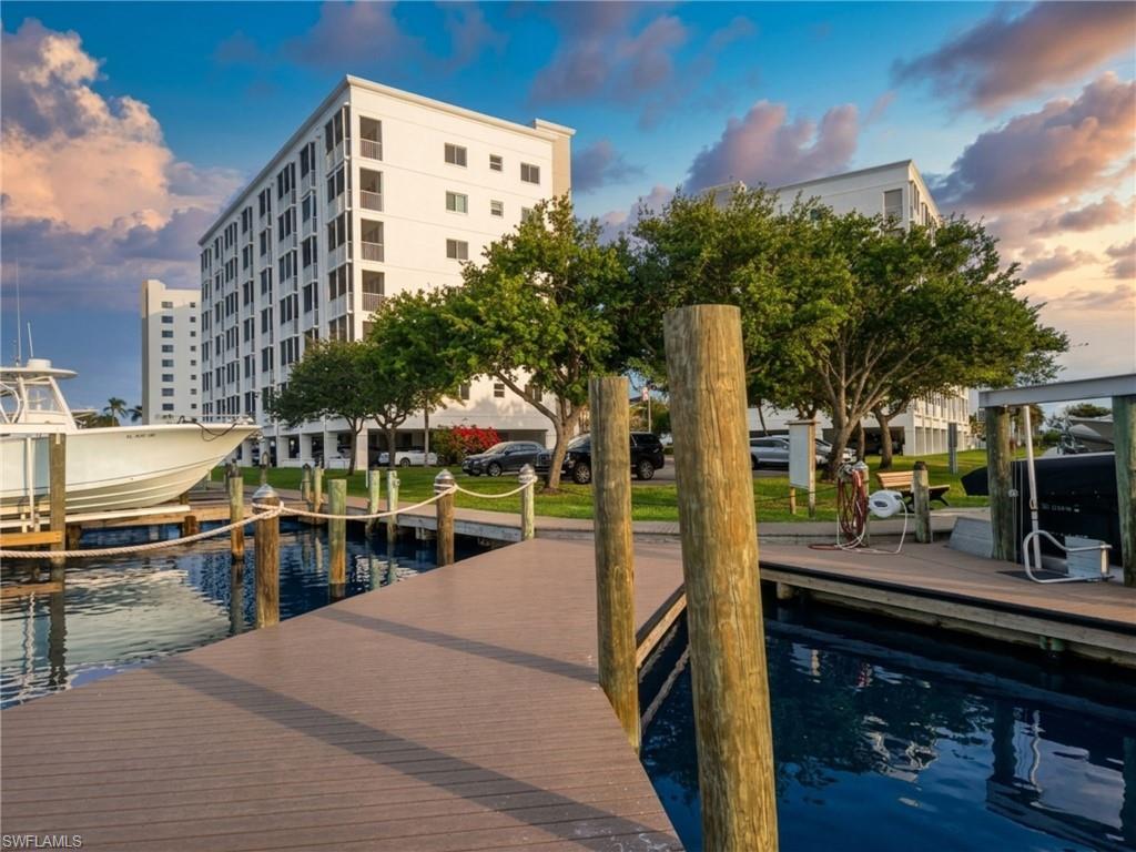 Dock #60 4351 Bay Beach LN