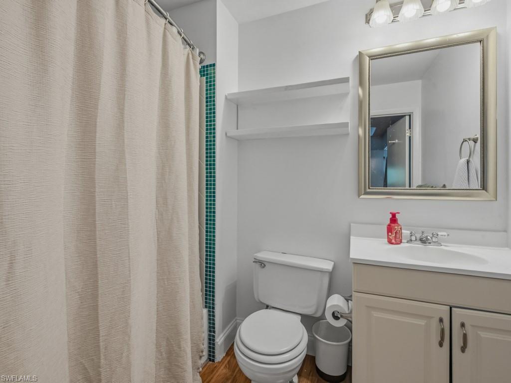 2022 Frederick ST photo 20