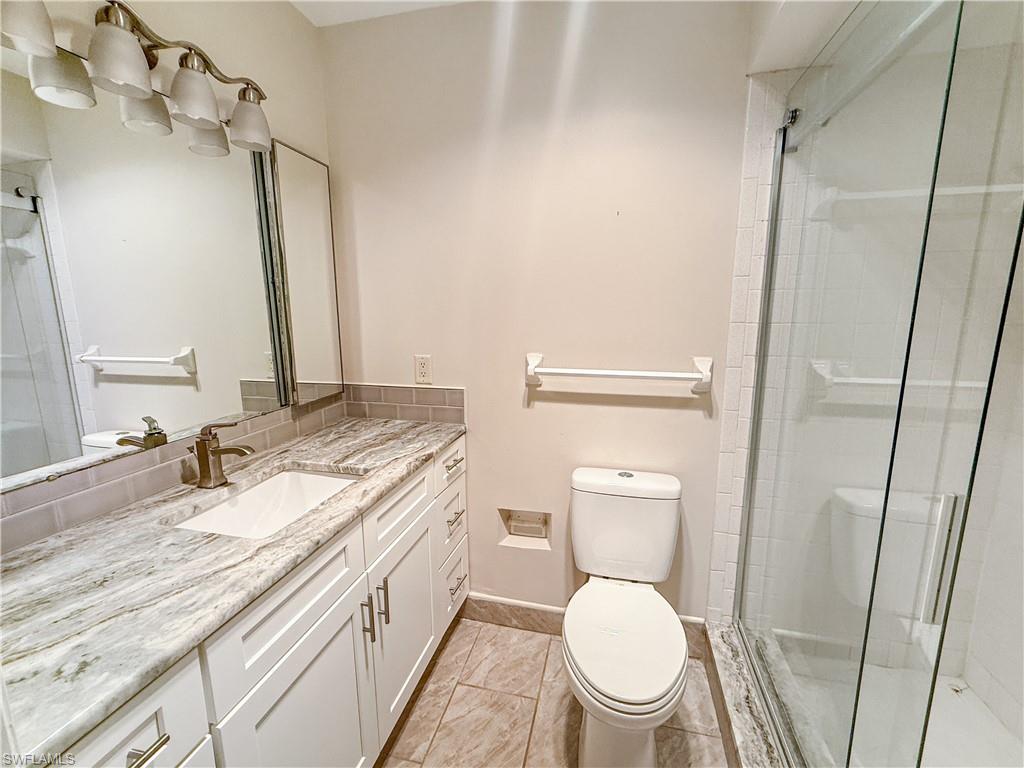 1398 Myerlee Country Club BLVD