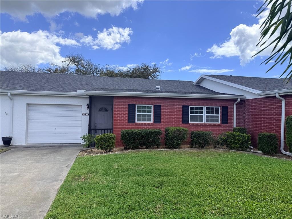 1398 Myerlee Country Club BLVD
