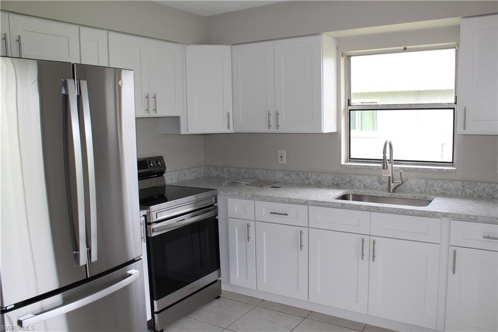 511 SE 5th PL A - B