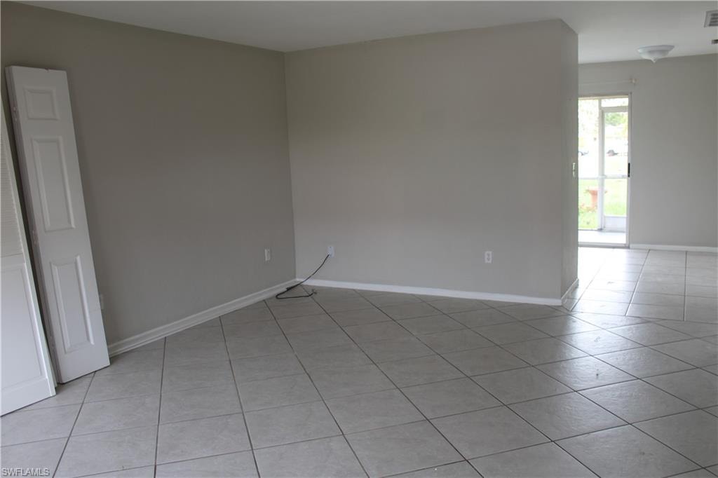 511 SE 5th PL A - B