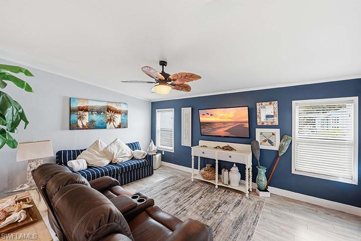 1229 Skyline DR photo 7