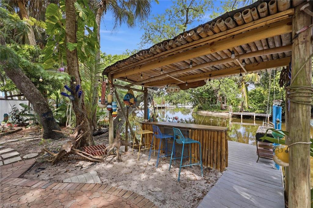 1229 Skyline DR