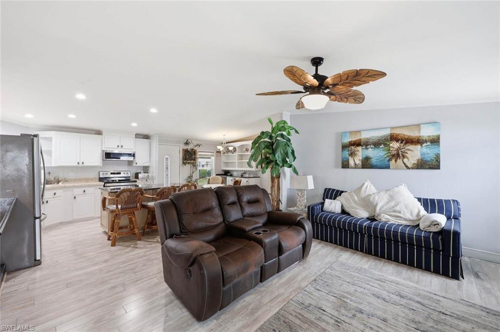 1229 Skyline DR photo 8