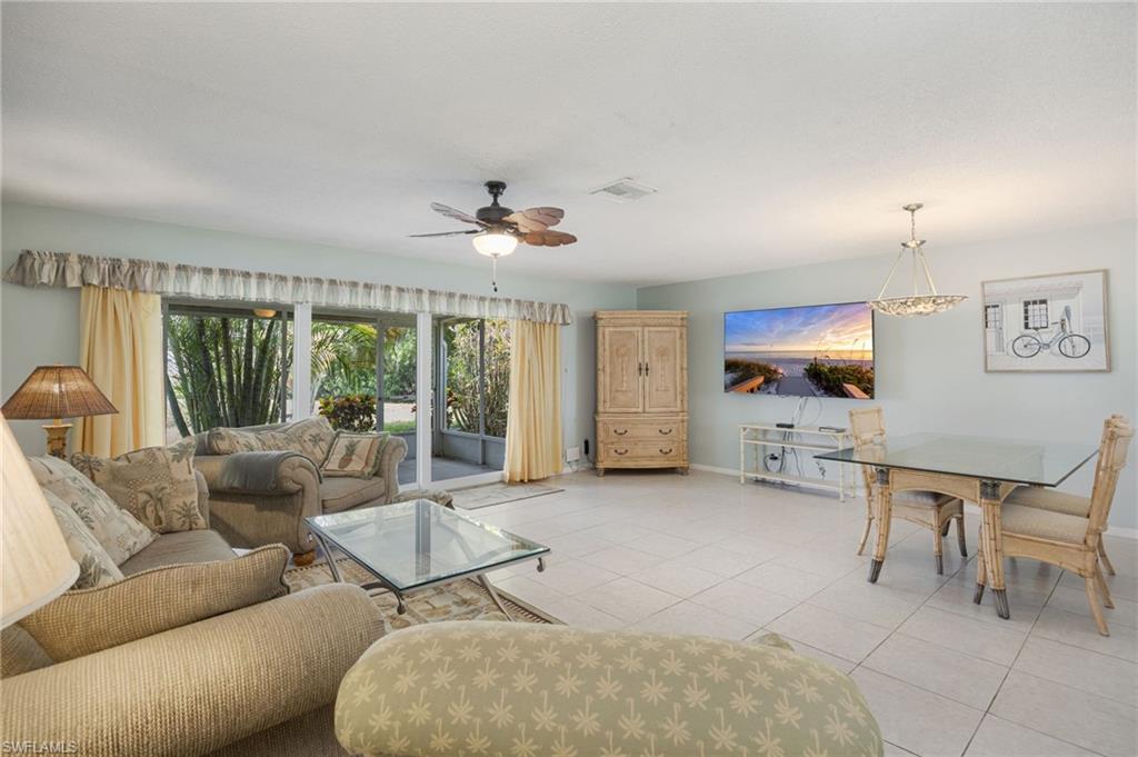 385 Palm DR 1732