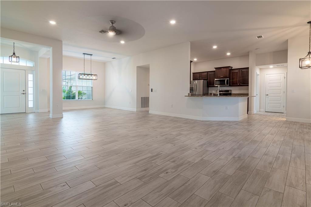 1513 NE 43rd TER