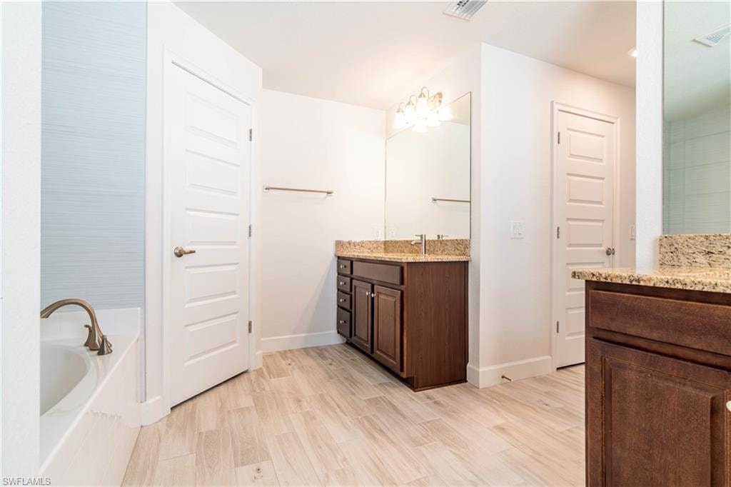 1513 NE 43rd TER photo 20