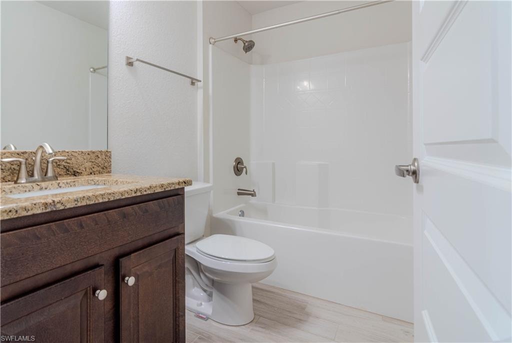 1513 NE 43rd TER photo 29