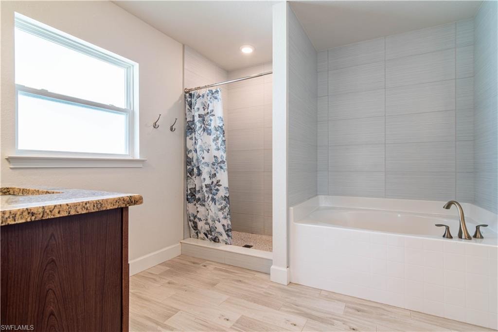 1513 NE 43rd TER photo 21