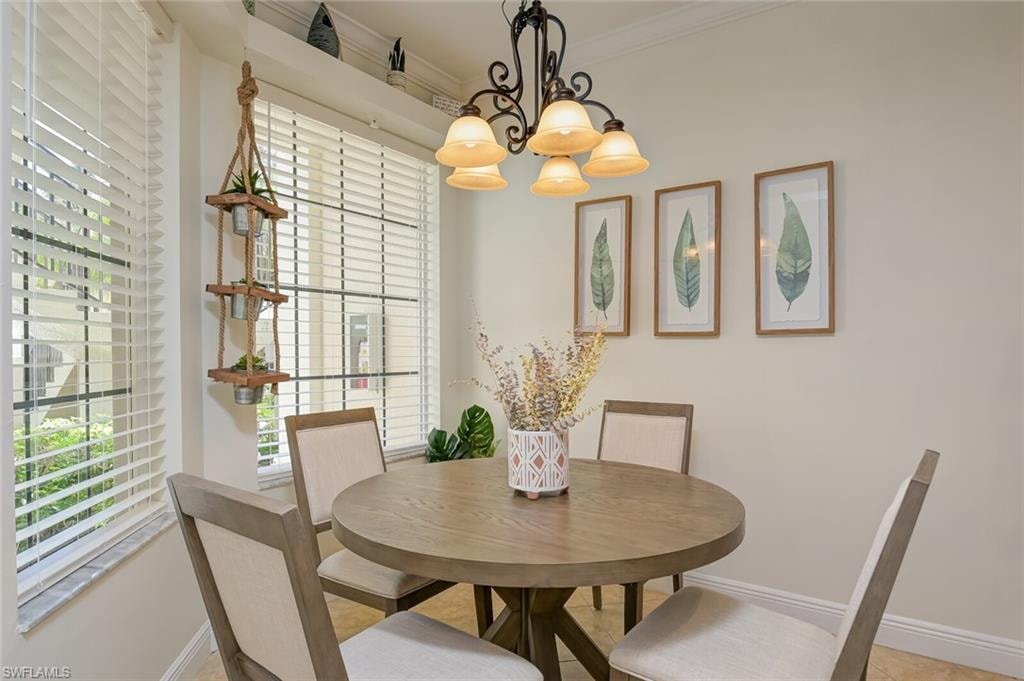 Breakfast nook