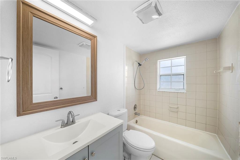 13403 pine needle LN photo 11