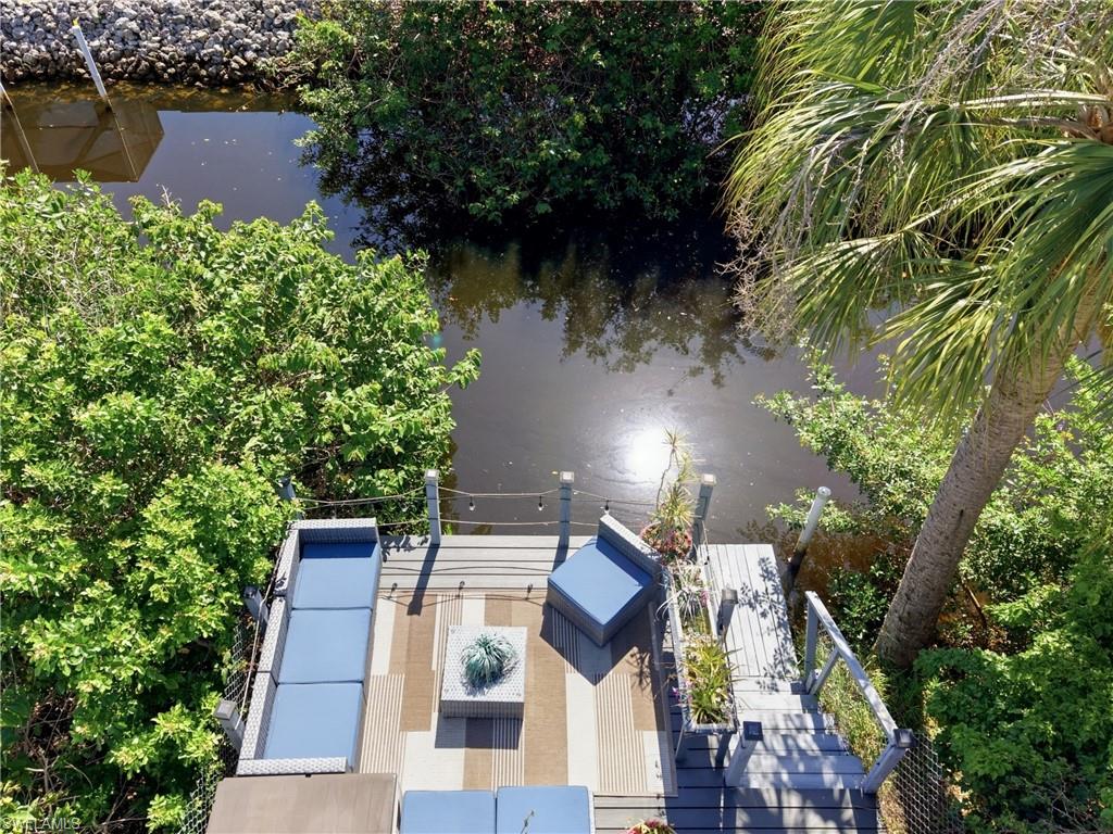 27099 Holly LN photo 7