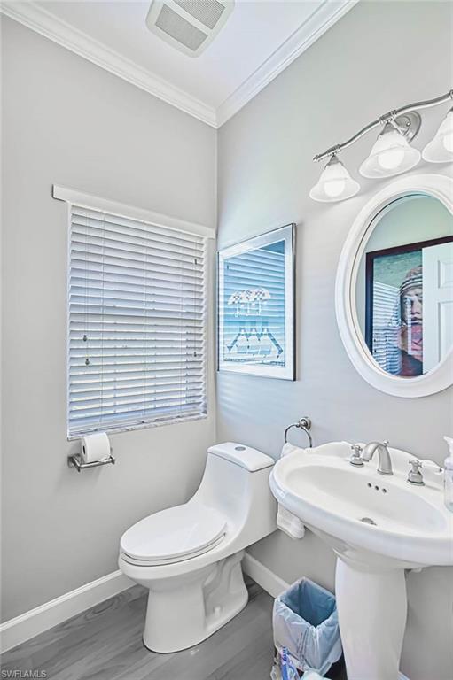 Powder-Room