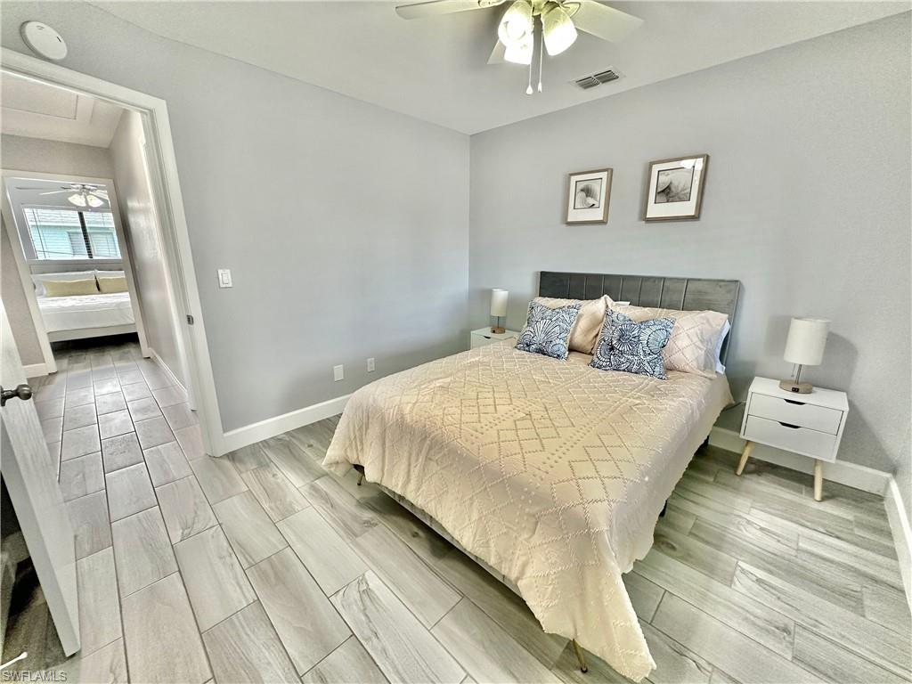 4903 Vincennes ST 210
