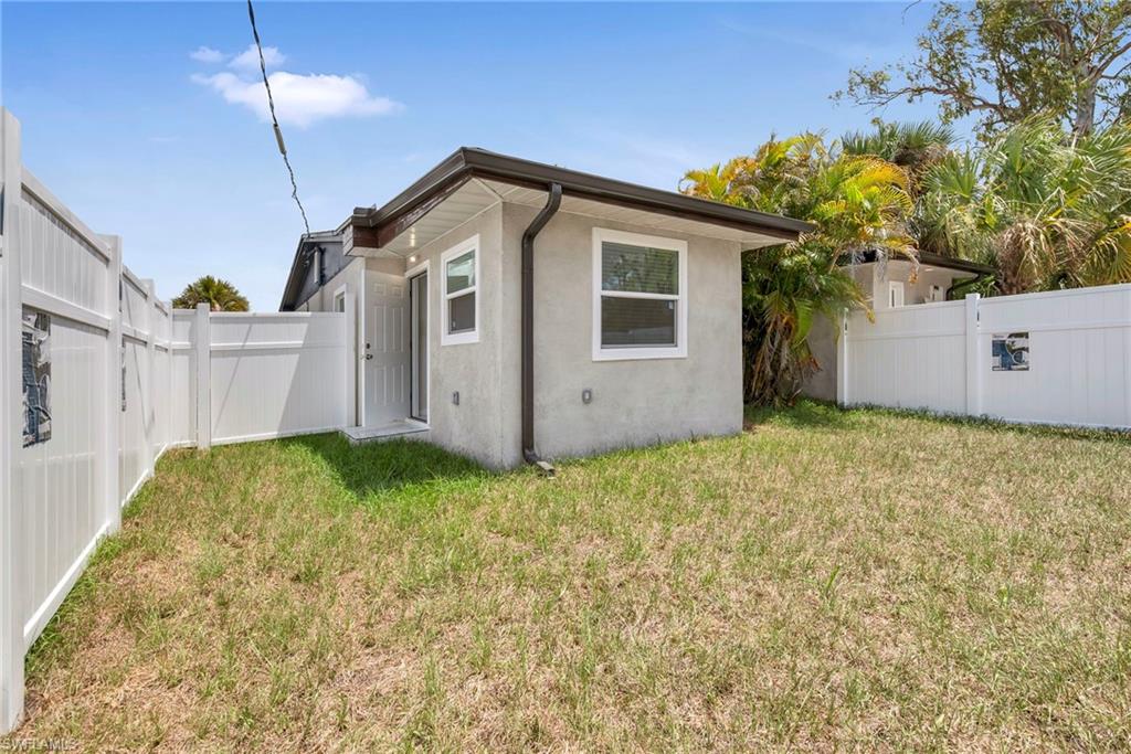 2566-2578 Jackson ST W photo 32