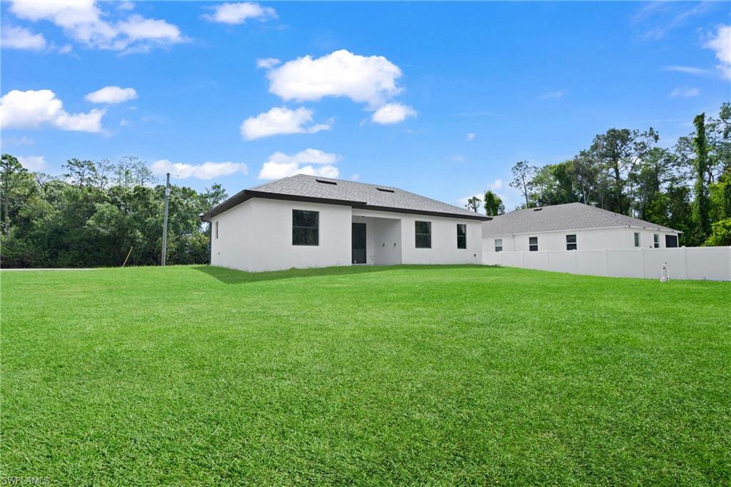 1133 Alvin AVE photo 17