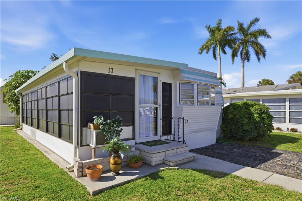 17 Jade DR 17J photo 7