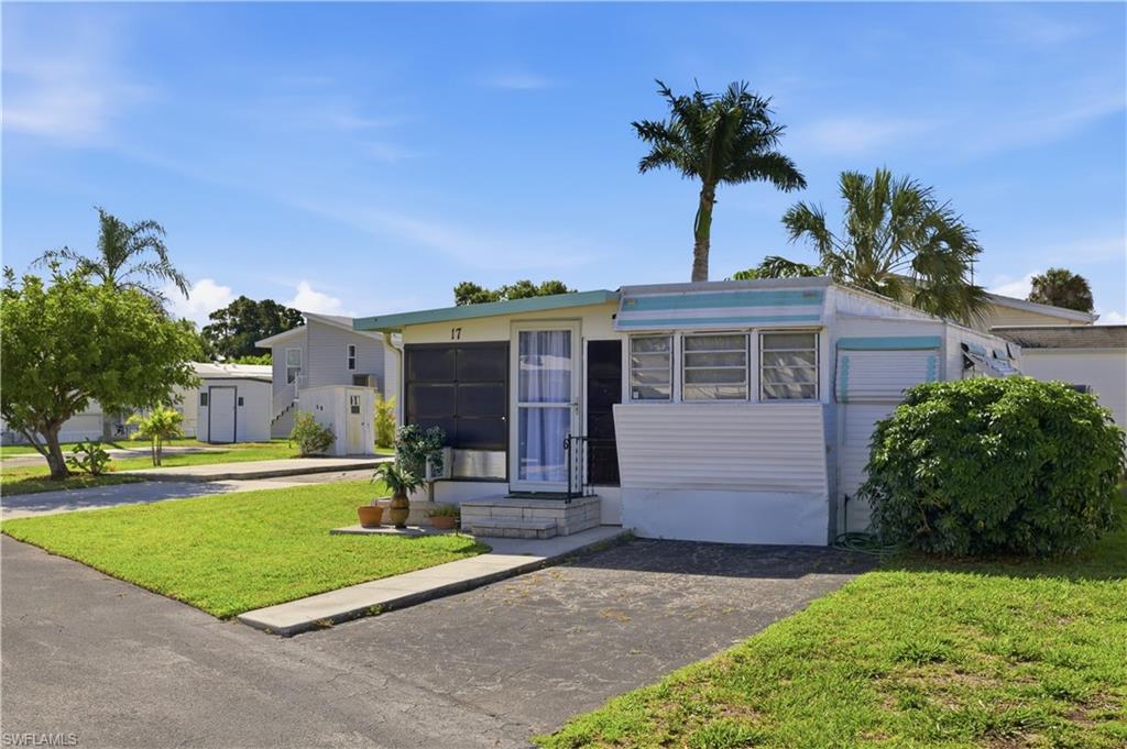 17 Jade DR 17J