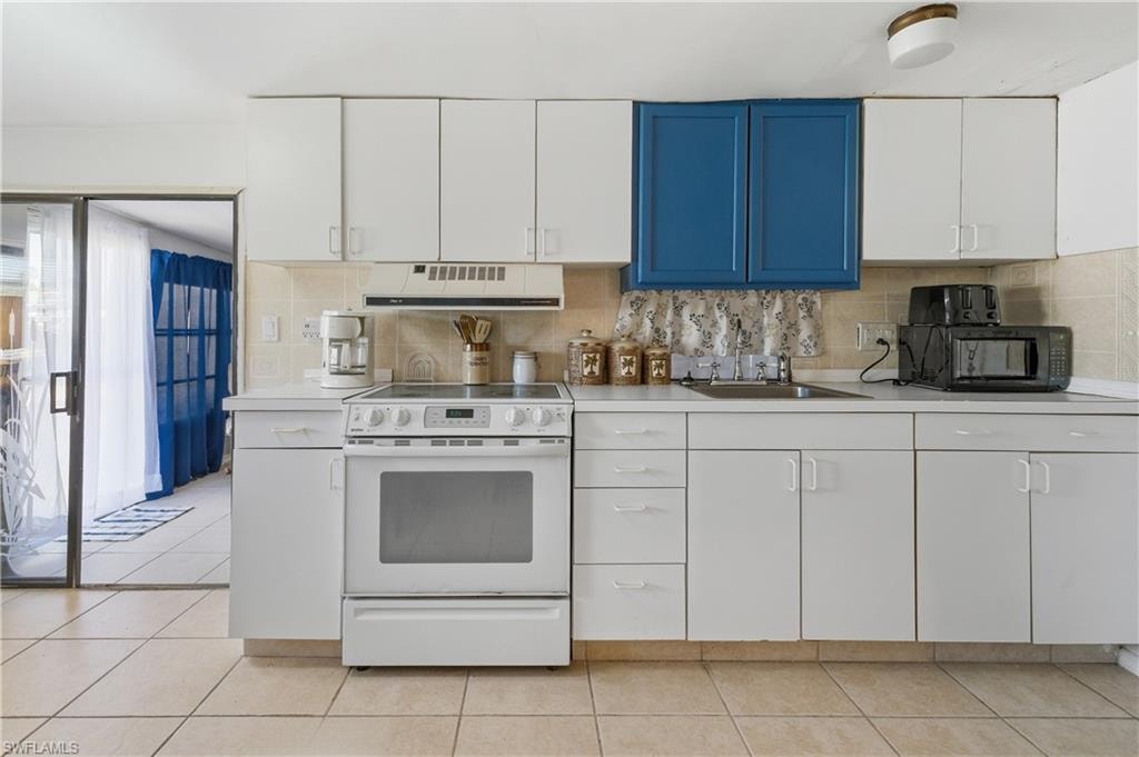 17 Jade DR 17J photo 10