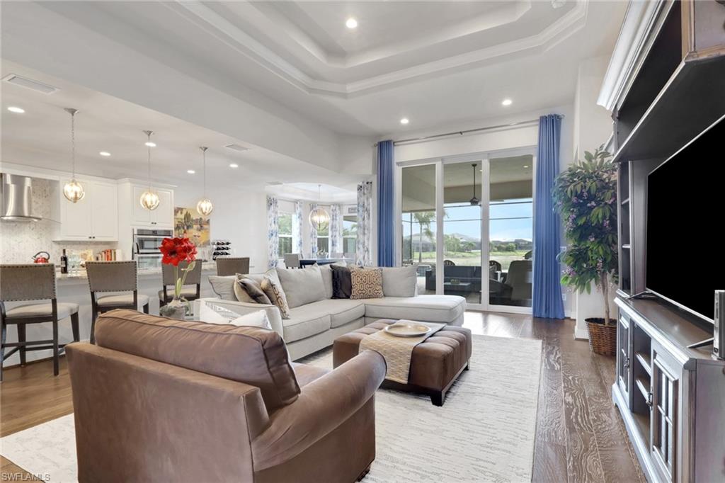 8924 Mustique LN photo 9