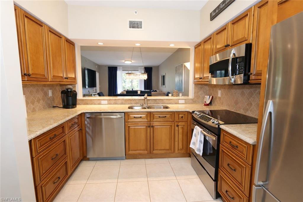 3225 Cypress Glen WAY 105 photo 11
