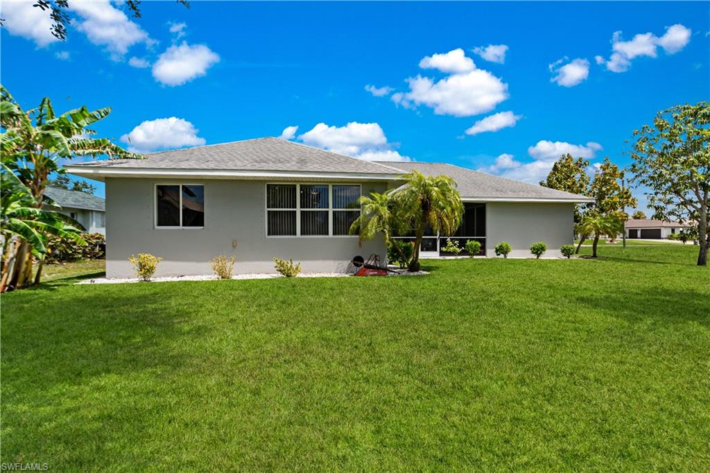 126 SW 39th PL photo 24