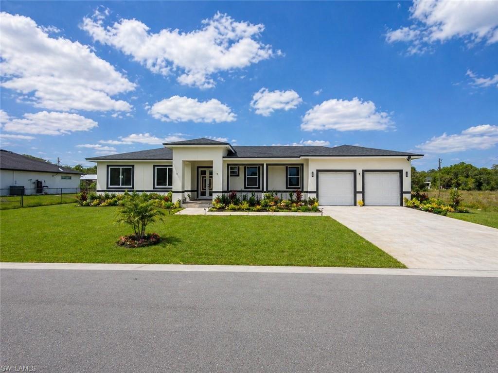 Image digitally enhanced and virtually altered; actual property condition may differ.
