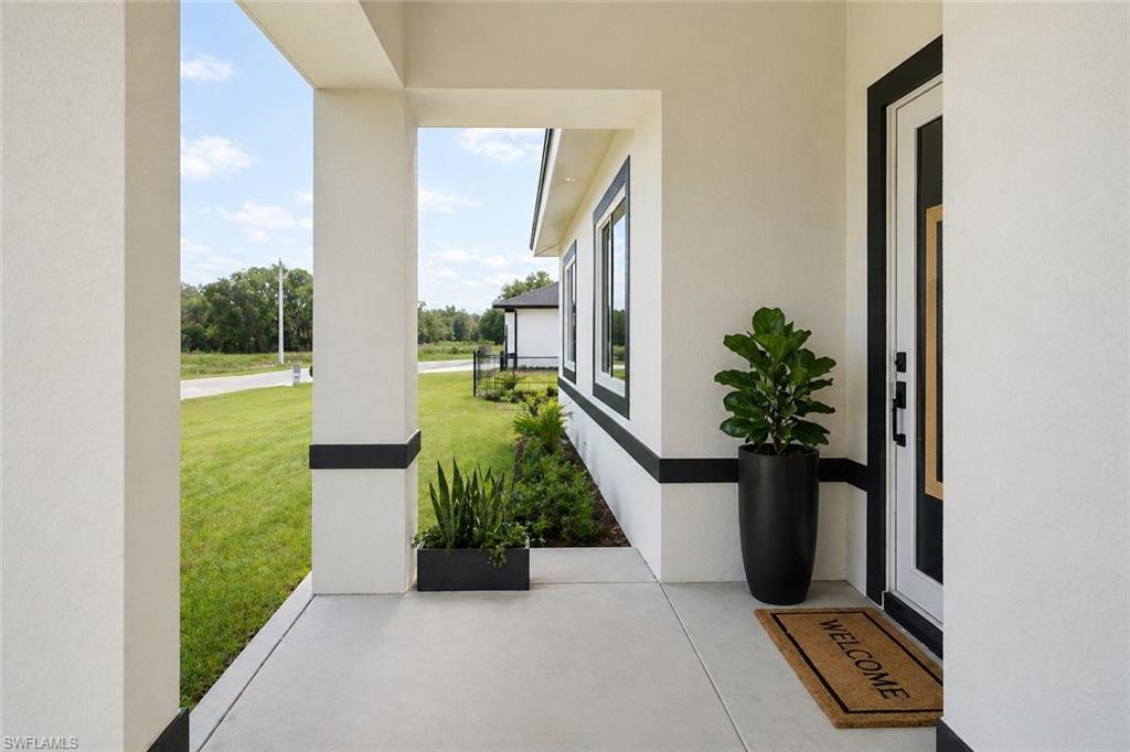 Image digitally enhanced and virtually altered; actual property condition may differ.
