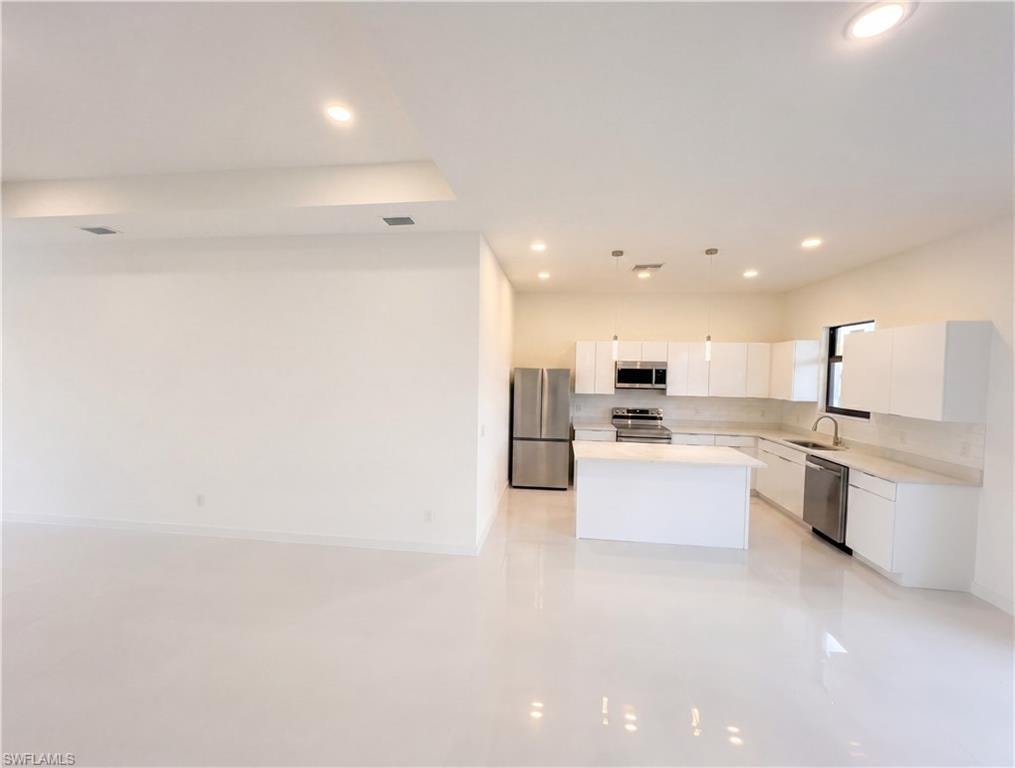 4333 NW 34th LN photo 7